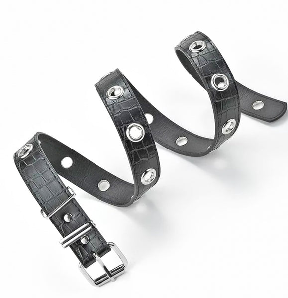 Cinto ojal metal  negro texturado